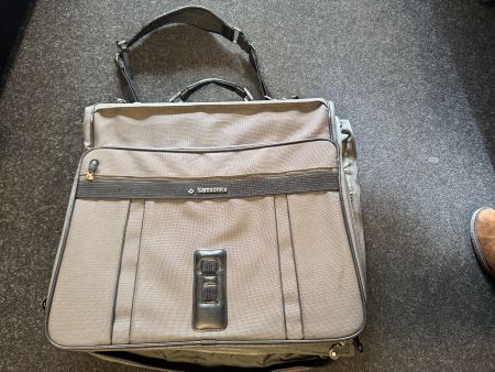Samsonite Anzug Tasche/Koffer Lieferung gratis