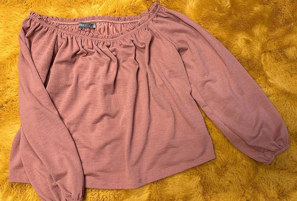 Blusen: Schulterfreie Bluse XS – Gebraucht aus Rüthi (Rheintal) von ine_98z7