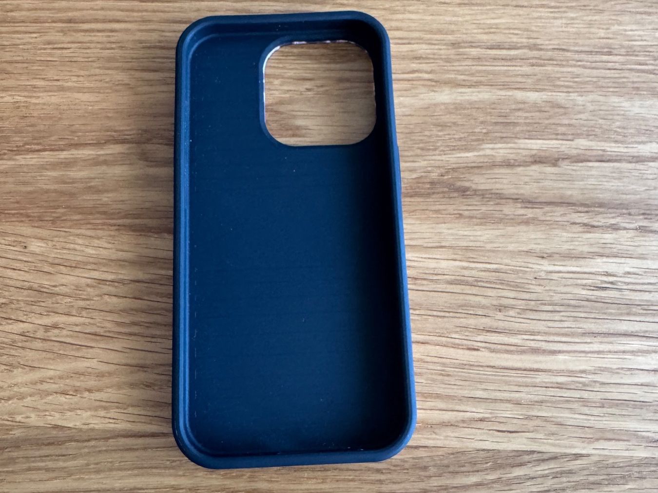 Apple Cover & Protezioni schermo: BURGA iPhone 15 Pro Hülle Leopard Print – Nuovo e nell'imballaggio originale da Dietlikon venduto da ram_r2xj 1