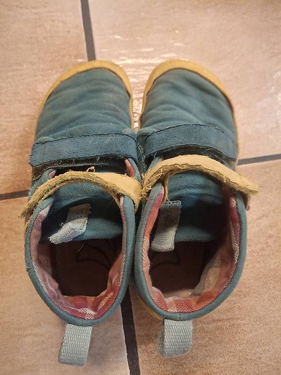 Schuhe für Jungen: Wildlinge 33 – Gebraucht aus Eriswil von swe_t72b
