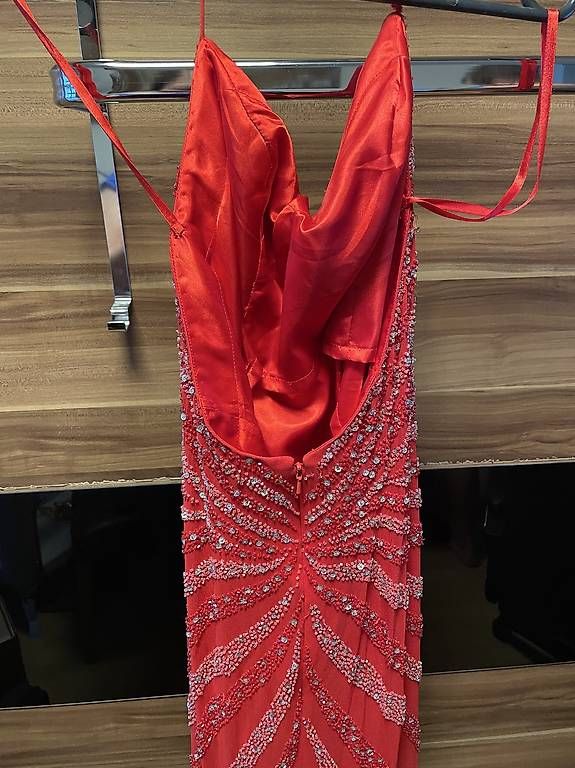 Vestiti: Abendkleid rot Gr.M – Usato da Rotkreuz venduto da Nitella 3