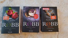 3 Buecher J.D. Robb Nora Roberts 