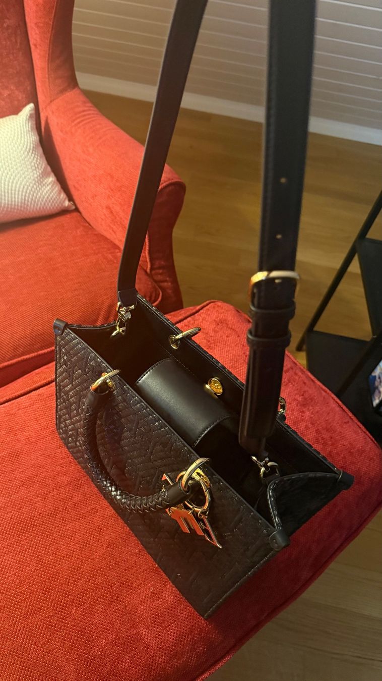 Franchi Borse da donna: Elisabetta Franchi schwarze Tasche – Usato da Bonstetten venduto da Global83 8