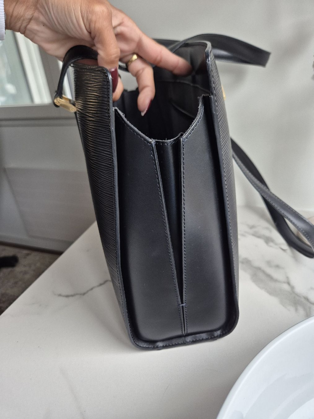 Louis Vuitton Borse da donna: Louis Vuitton Epi Noir Saint-Jacques  – Usato da Weisslingen venduto da Airgate 6