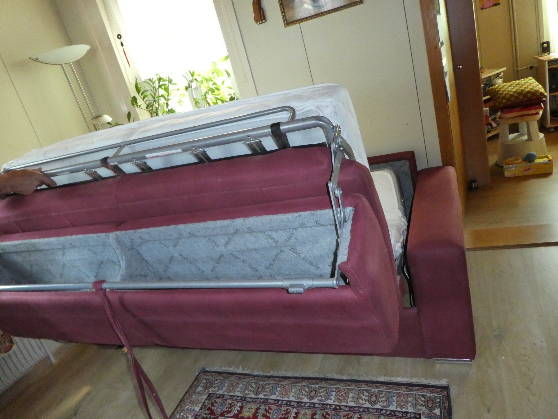 Sofas: Schlafsofa Sitzfläche 180 cm mit Matratze – D'occasion à Siebnen par Ra-la-ra-ol 4