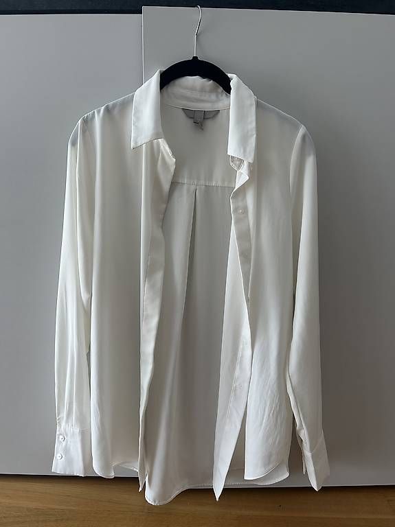 H&M Blusen: H&M Hemd – Gebraucht aus Münsingen von eny04