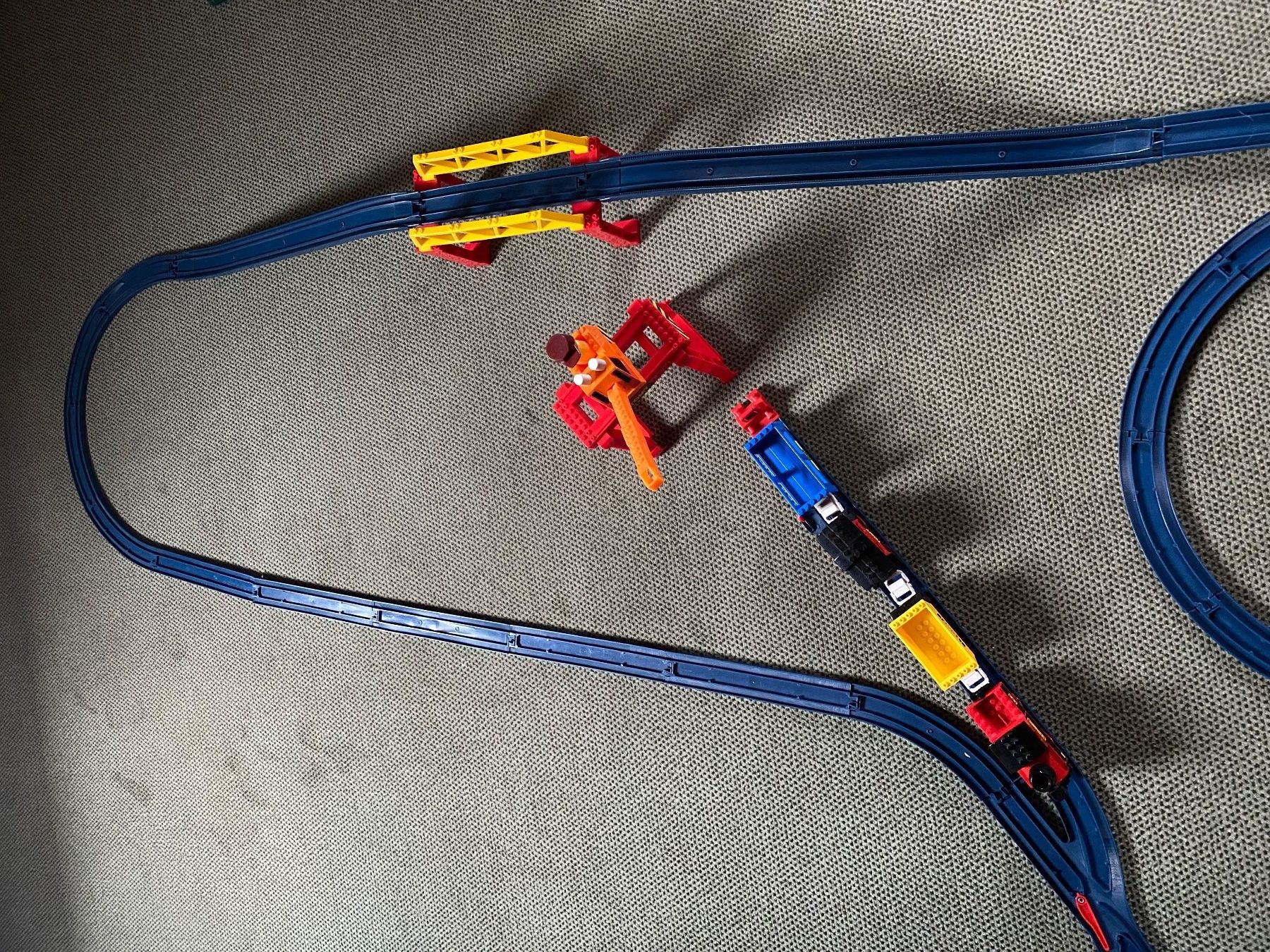 Tomy Jouets: Bahn,Zug Tomy Train 2 – D'occasion à Stein AR par claire009 1