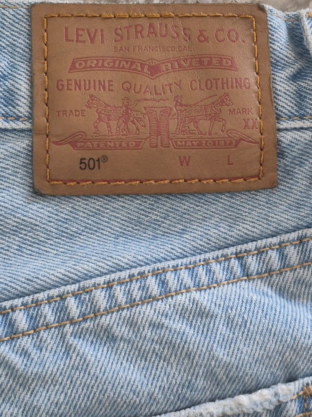 Levi's Jeans: Short Levi's L pour adolescents – Nuovo (secondo la descrizione) da St-Pierre-Clages venduto da _RV 3