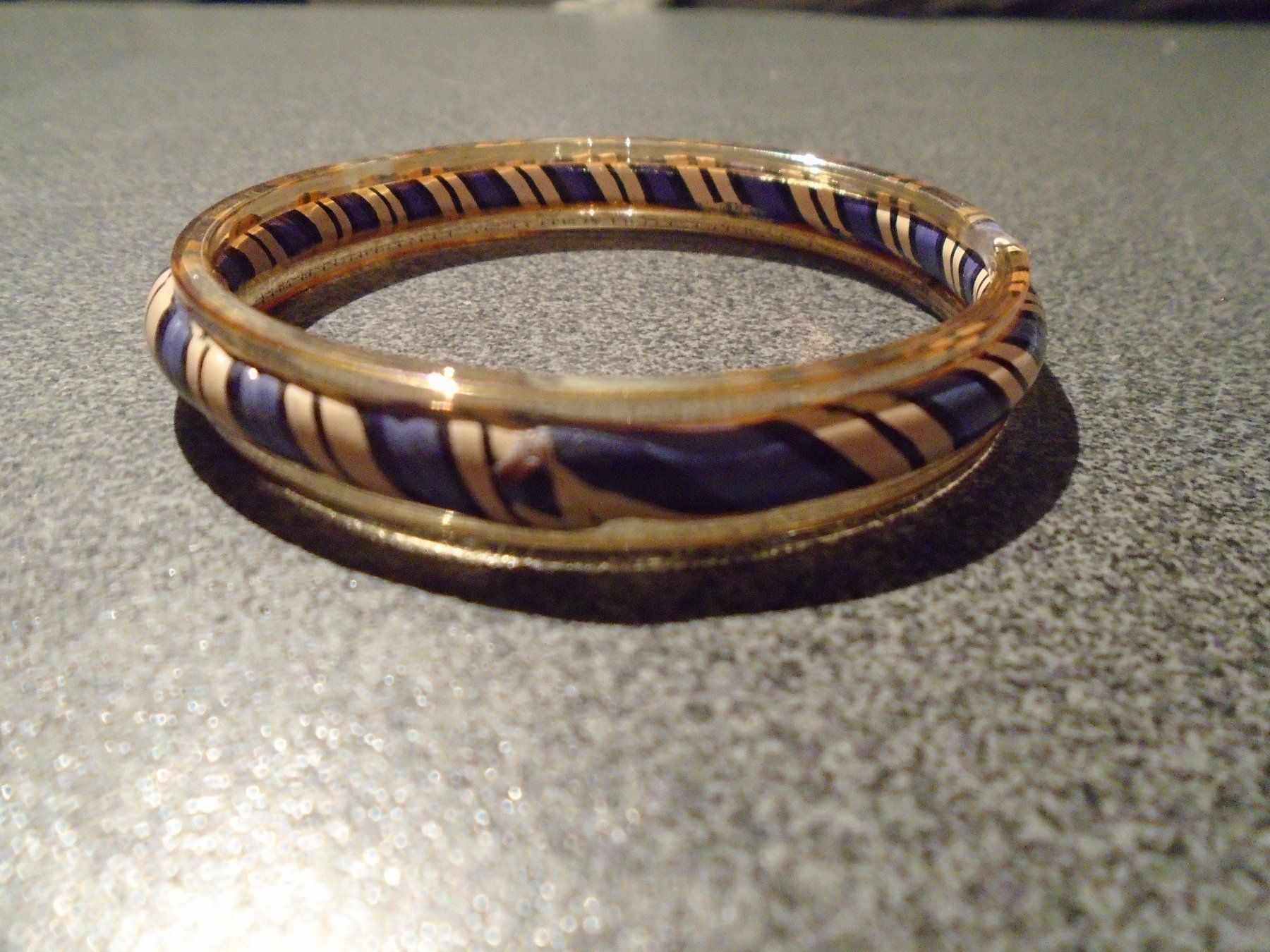 Bracciali & Braccialetti: Armreif blau/weiss/schwarz – Usato da Zürich venduto da abraxas1291