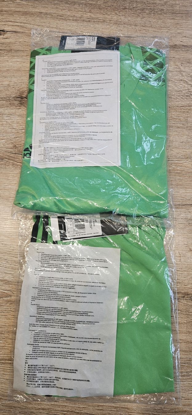 Adidas Leibchen & Hosen: Torhüterdress – Neu und originalverpackt aus Grabs von Fun4you