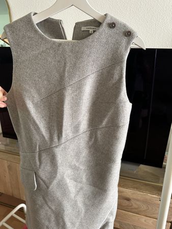 Carven Wool Dress, Size 40, Gray - Perfect for Winter!