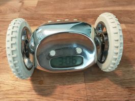 Clocky Wecker mit Rädern - nie wieder Verschlafen! ⏰🚗💨