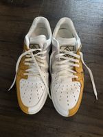 Fendi Sneakers weiss gelb Leder gebrauchter Zustand