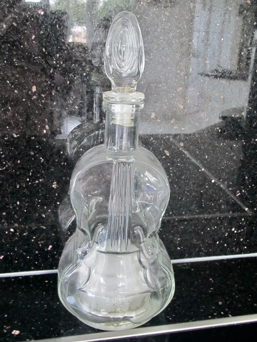 Bottiglie: BOUTEILLE VIOLON VINTAGE AVEC MUSIQUE – Usato da Murten venduto da Selliot