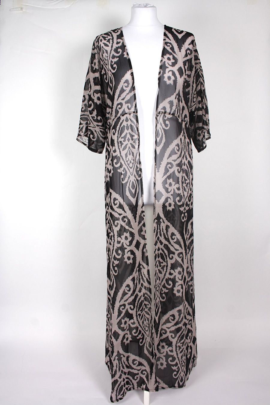Arte internazionale: schwarz/grau Kimono-Cardigan M – Usato da Zollikofen venduto da Restwert_Zollikofen