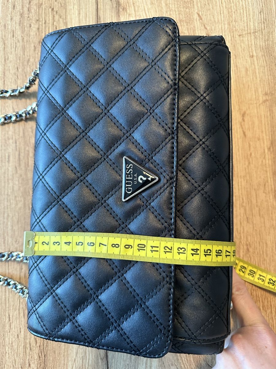 Guess Borse da donna: Guess unhängtasche – Usato da Urdorf venduto da fairfashion 2
