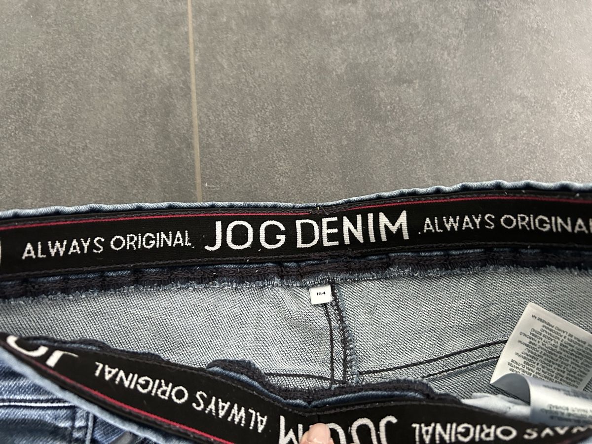 Pantalons: Jog Denim Jeans, Gr. 164 – D'occasion à Unterlangenegg par Dodo2108 1