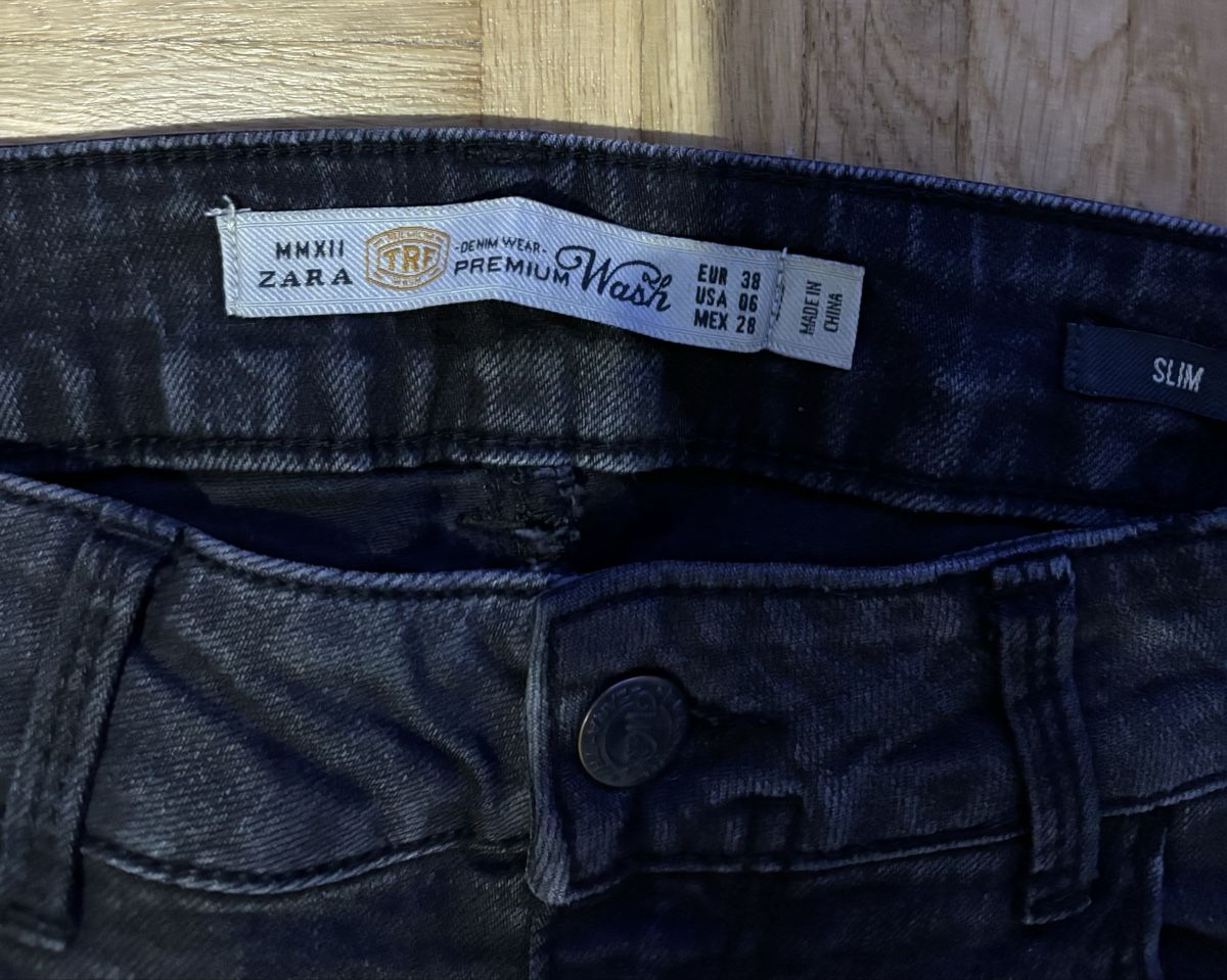 Zara Jeans: Jeans noir Zara taille 38 – Usato da Bernex venduto da mar_82vn 2