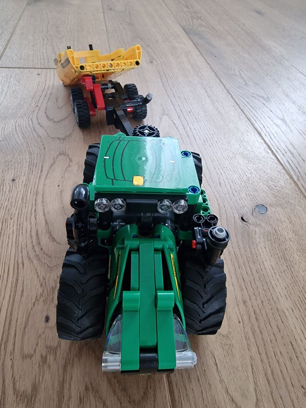 Lego Giocattoli: Lego Technic Traktor John Deere – Nuovo (secondo la descrizione) da Knonau venduto da liebenic01 1
