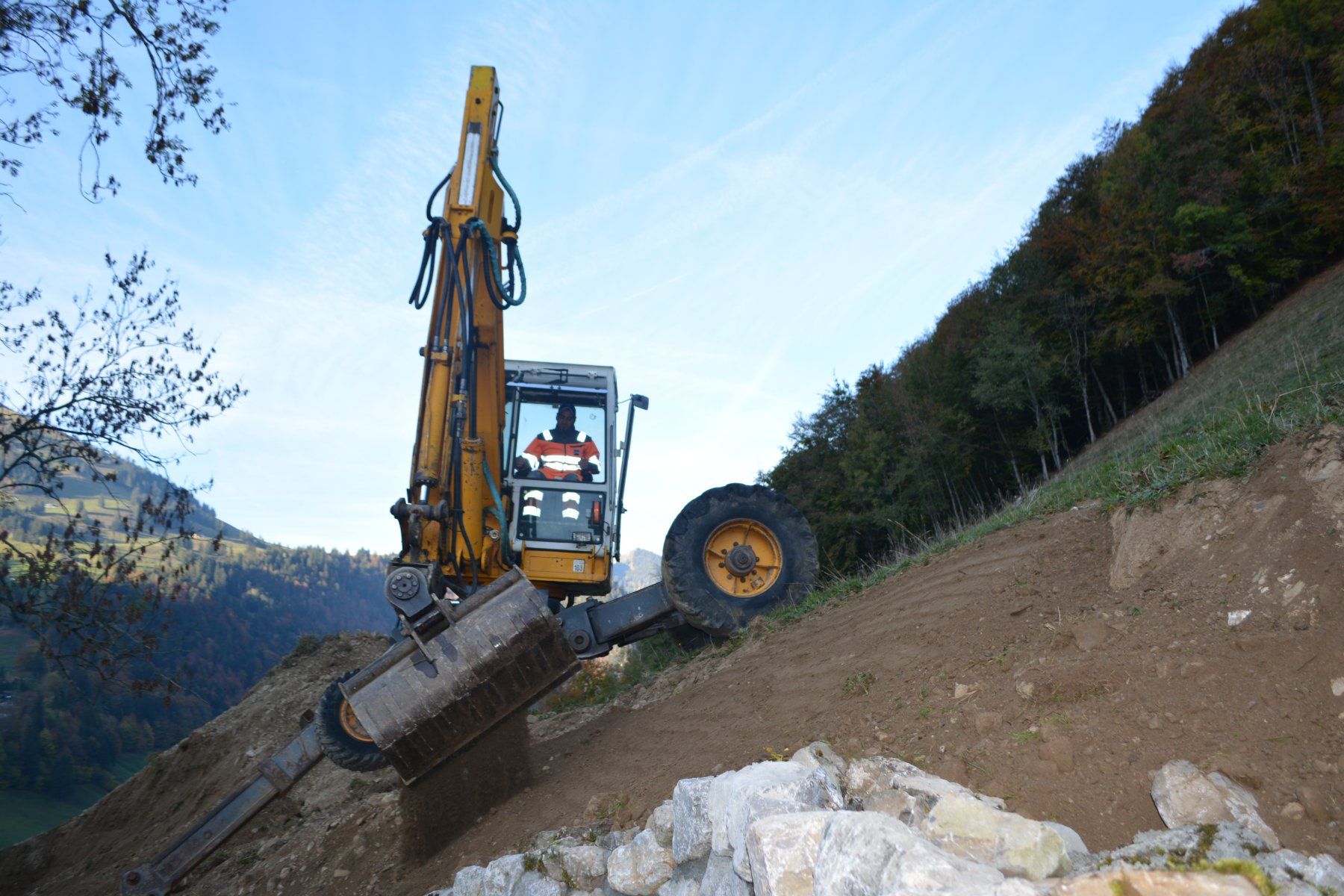 Bagger: Menzi Muck 5500 – Gebraucht aus Charmey (Gruyère) von Balinea