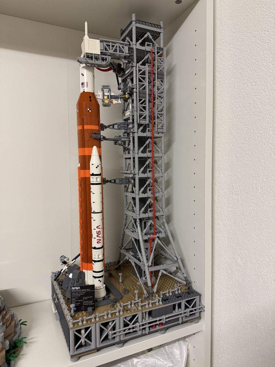 Lego Giocattoli: LEGO NASA Space Launch System mit Startrampe ARTEMIS – Usato da Niederglatt ZH venduto da Maple12345