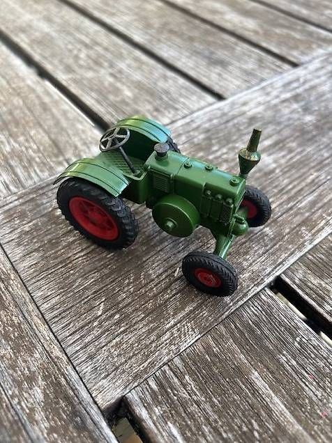 Modellini di ferrovie: Märklin - 8029, LANZ Ackerschlepper 71 – Usato da Ennenda venduto da glarner58 1