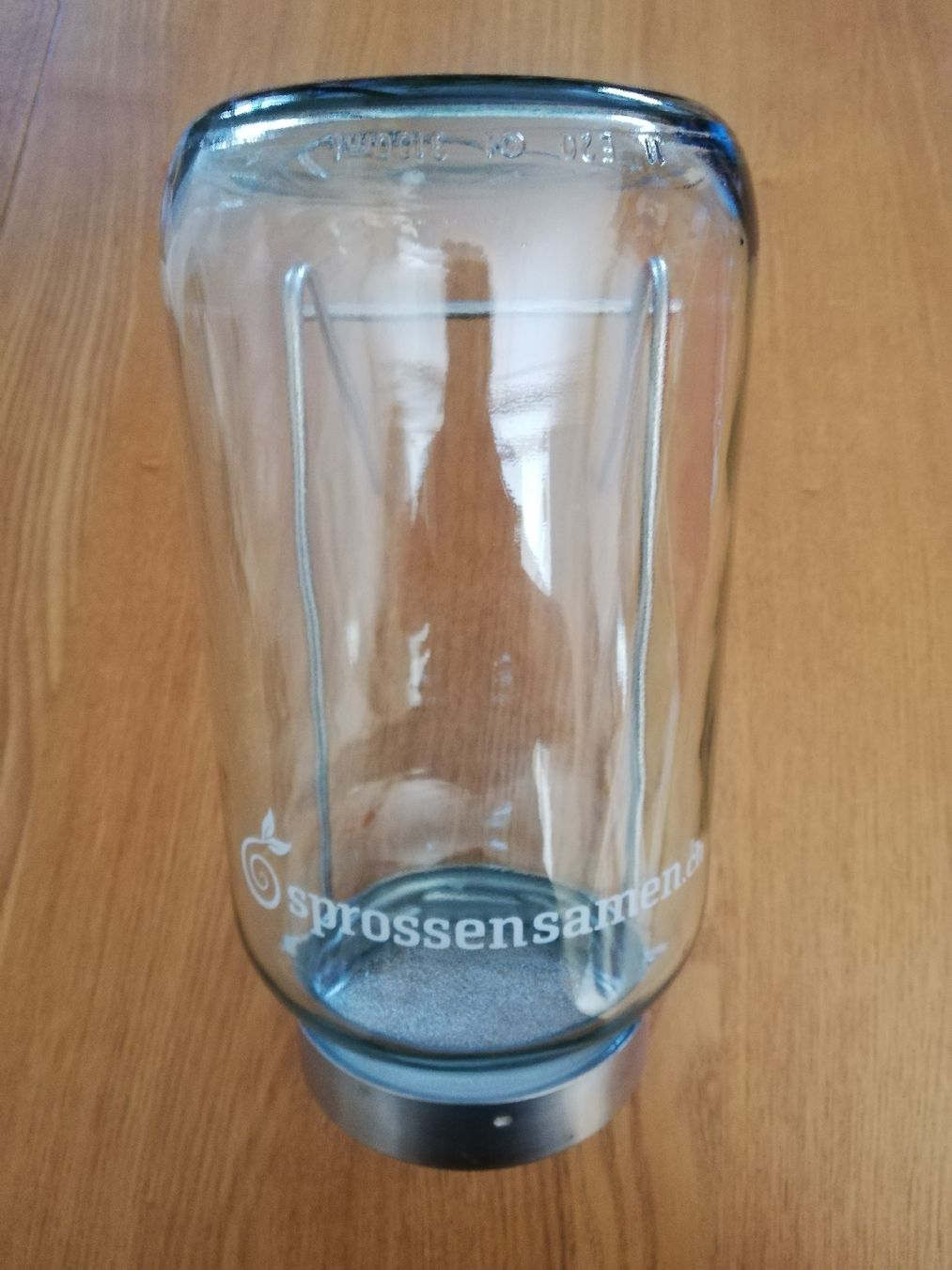 Tutte le decorazioni: Sprossensamen Glas – Usato da Luzern venduto da M11K