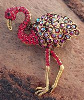Brosche Flamingo Rot Strass goldfarben mit Schmucksteinen