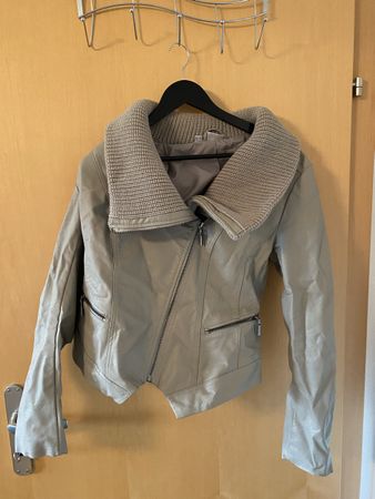 Damen Jacke Bodyflirt beige Grösse 40 neuwertig
