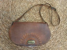 Hübsche, verzierte Ledertasche