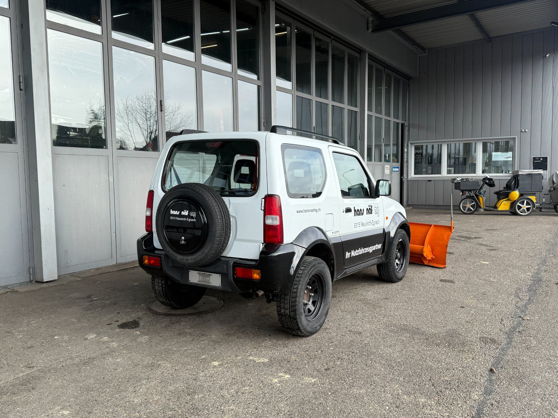 Suzuki Autos: Suzuki Jimny 1.3 Schneepflug – Gebraucht aus Neukirch (Egnach) von Hanag1 3