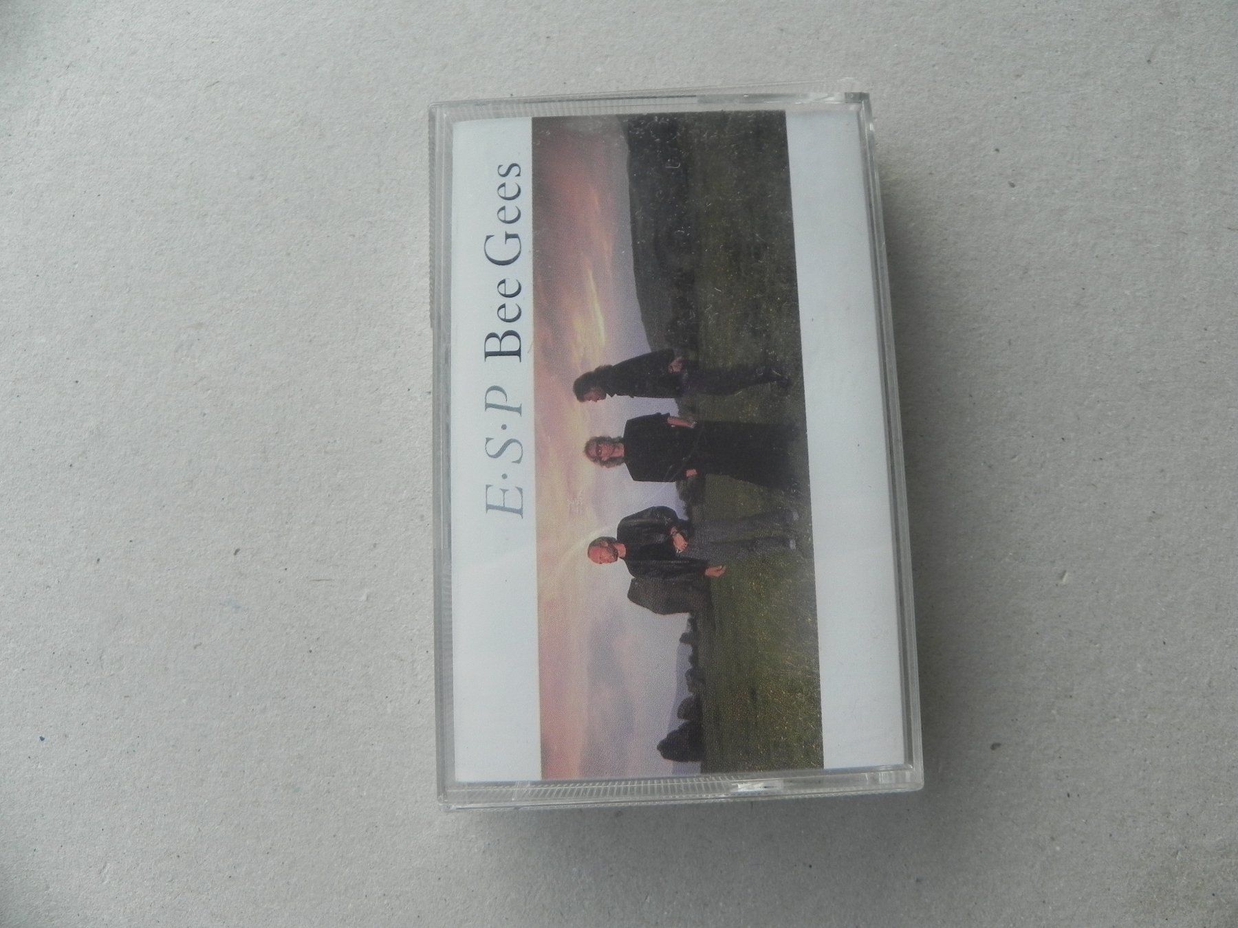 Musicassette: MC brit. Rock Pop Trio Bee Gees 1987 E.S.P – Nuovo e nell'imballaggio originale da Siebnen venduto da krimsie