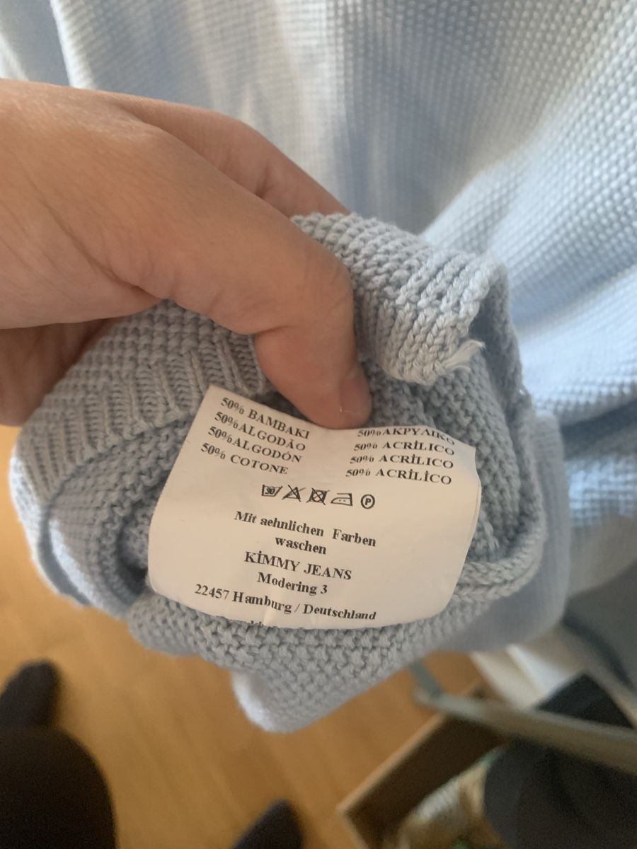 Pullover & Sweatshirts: Leichter Pullover – Gebraucht aus Basel von ari_xy65 2