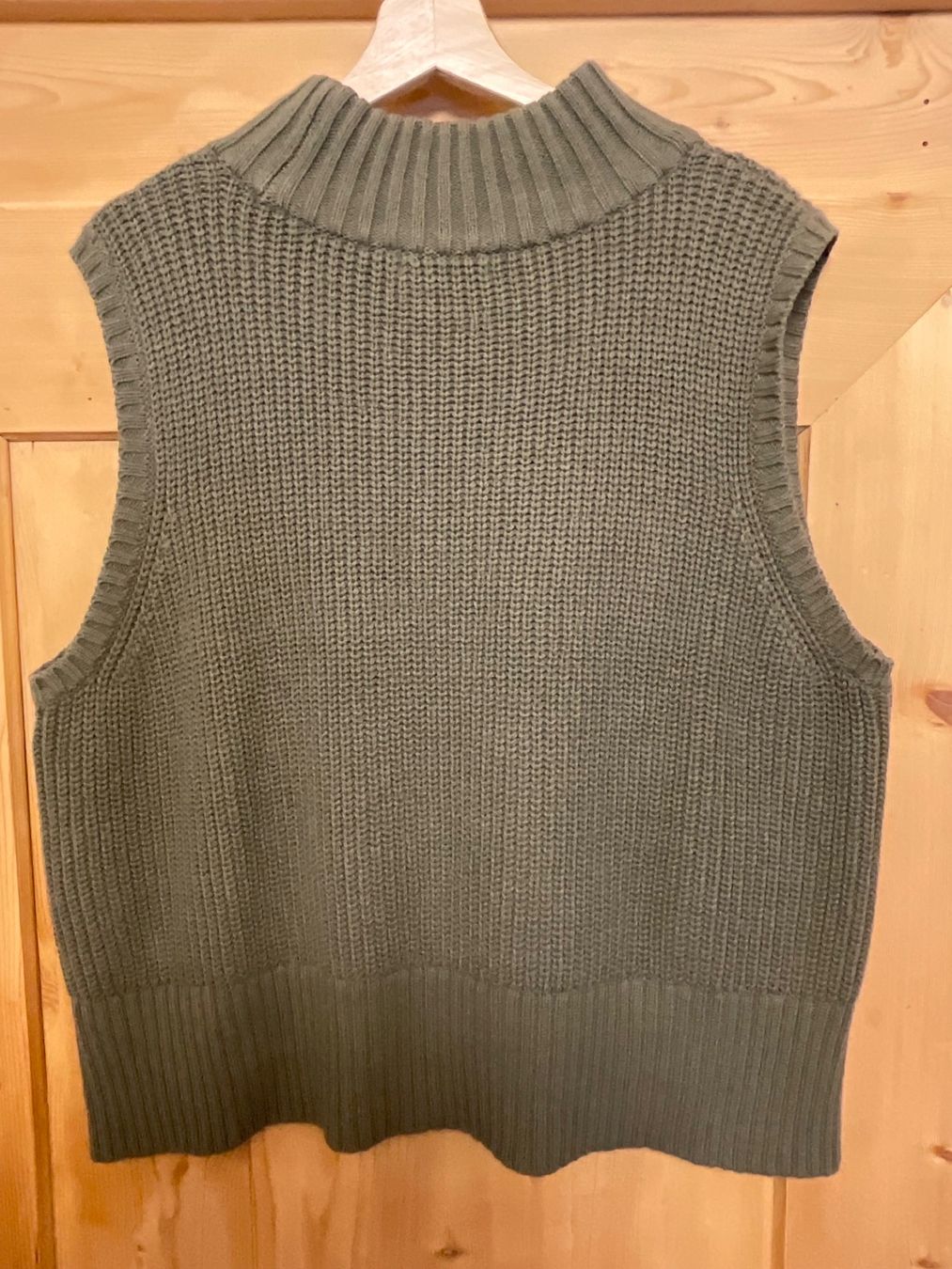 Pullover & Sweatshirts: CC HEART ❤️ Pullunder Khaki  Grösse XL – Neu (gemäss Beschreibung) aus Scuol von Lotus2020 1
