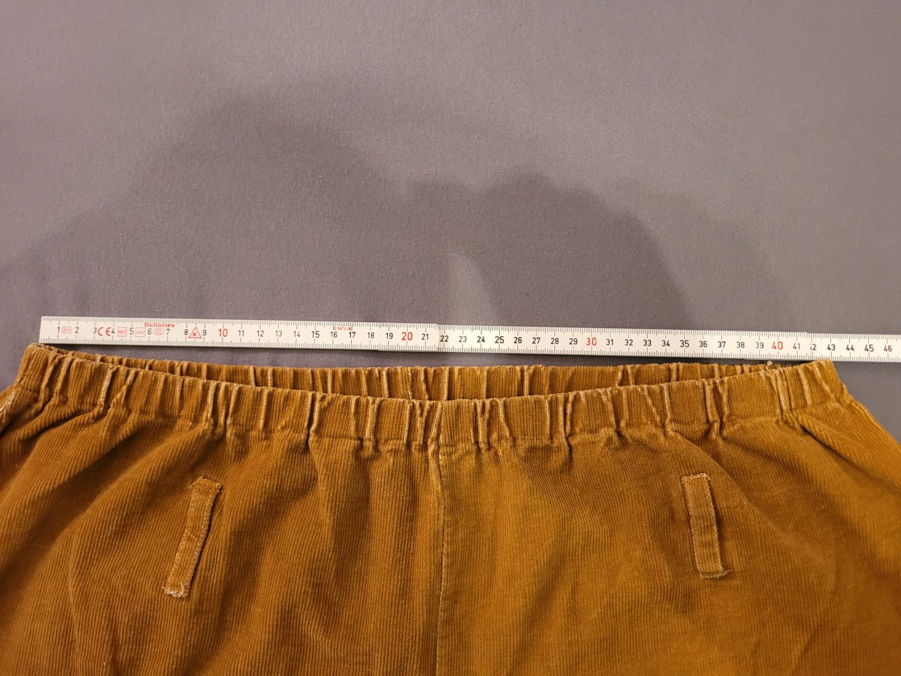 Pantaloni: Selbstgeschneiderte Hose – Usato da Aarburg venduto da Misohn 5