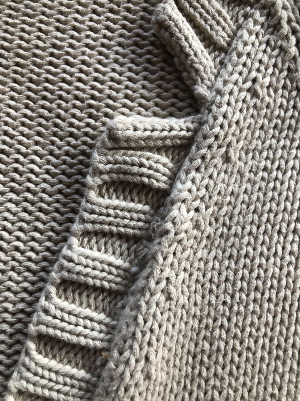Jacken: JACKE beige, von Gina Monti – Gebraucht aus Mühlebach (Goms) von chr_q6d8 3