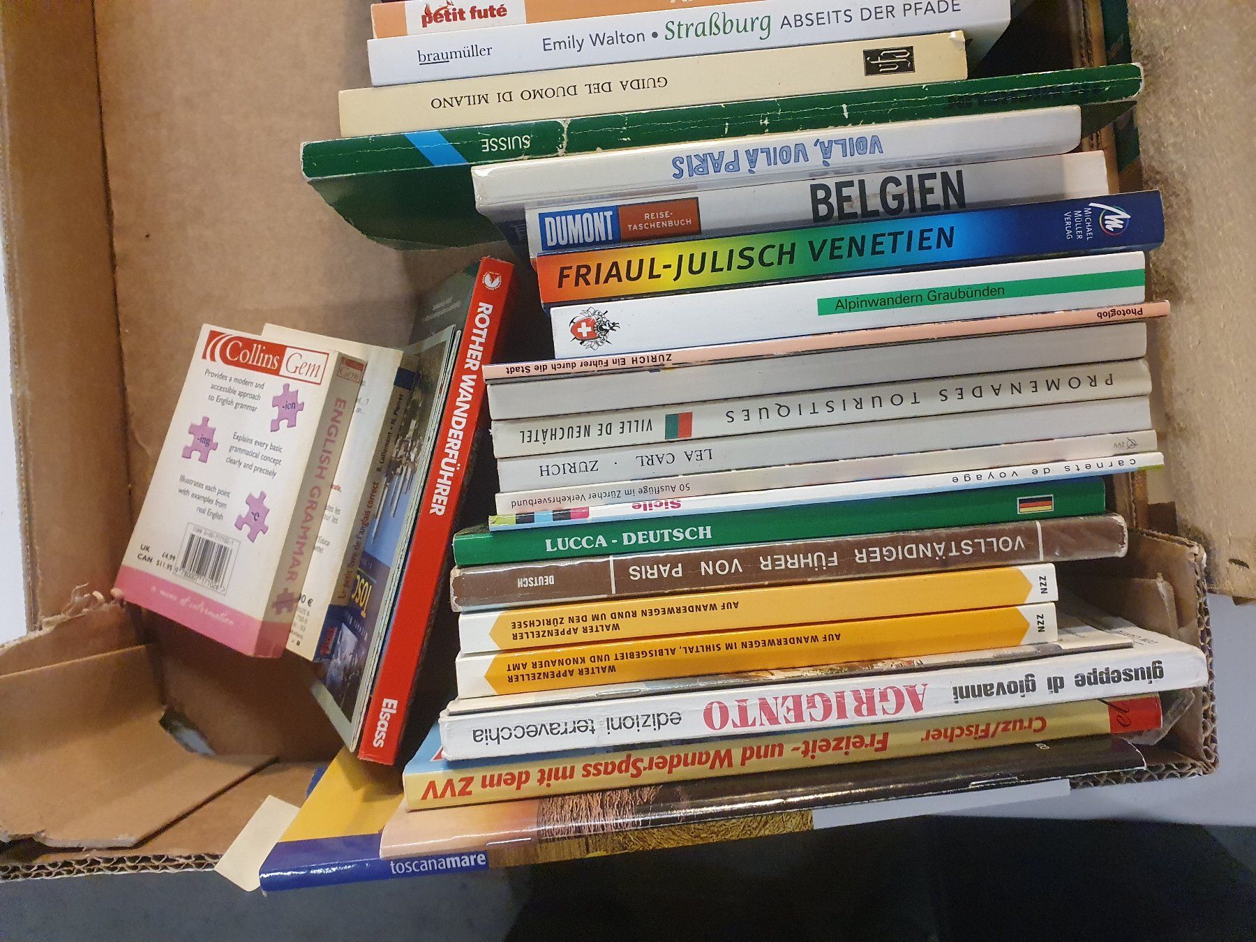 Libri: Div Reiseführer – Usato da Zürich venduto da loosebone 5