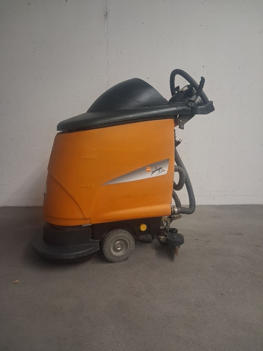 Tutte le macchine: scheuersaugmaschine  taski 750 – Usato da Wohlen AG venduto da ang_xy8w