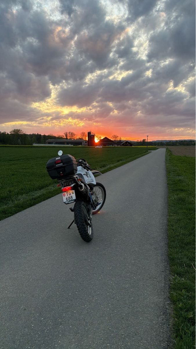 Suzuki Enduro: Suzuki Dr 600 s – D'occasion à Bürglen TG par enduro5802 1