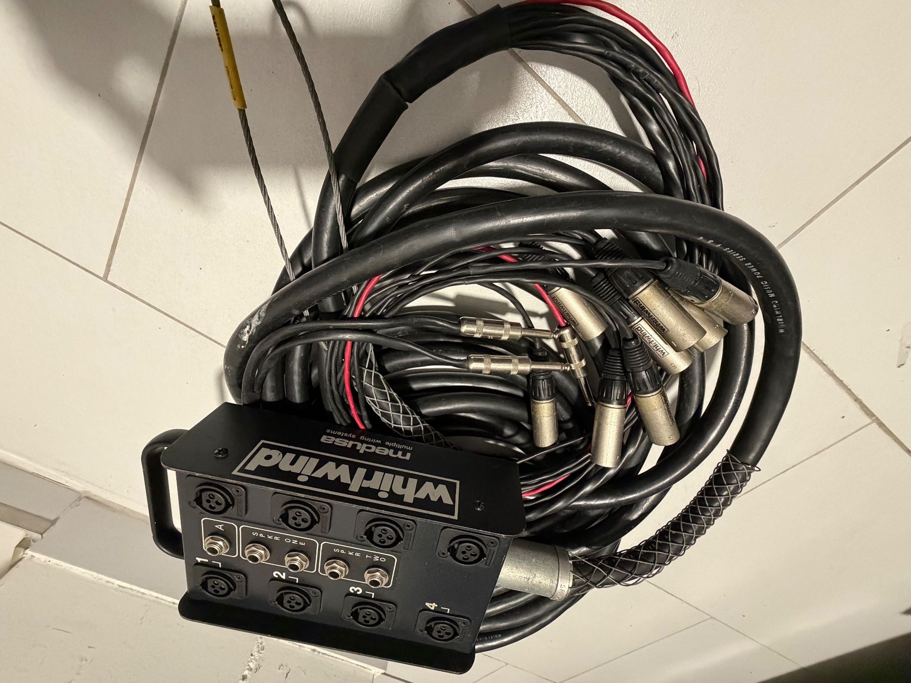 Kabel: Multicore – Gebraucht aus Staufen von NDV75