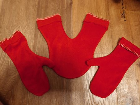 Paar Handschuhe
