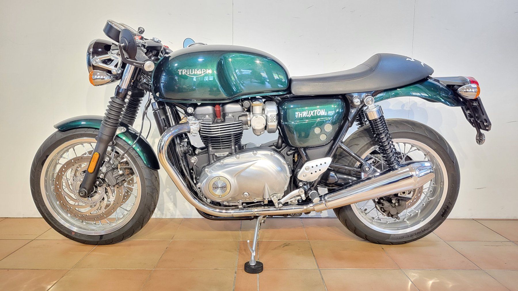 Triumph Strada: Triumph Thruxton 1200 i ABS – Usato da Tägerschen venduto da Moto-Welt 1