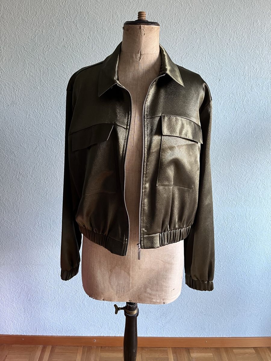 Giacche: Veste courte en satin vert T44 – Nuovo (secondo la descrizione) da Genève venduto da ct_fqr8