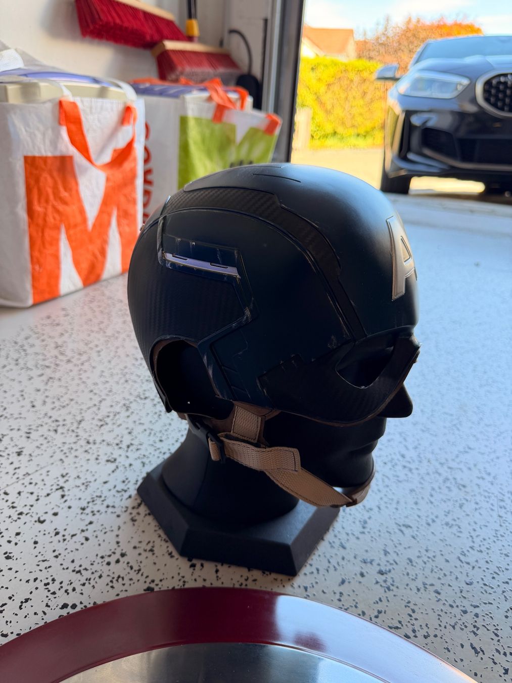 Skulpturen & Statuen: Marvel Captain America Maske&Schild – Neu (gemäss Beschreibung) aus Rupperswil von buergin01 1
