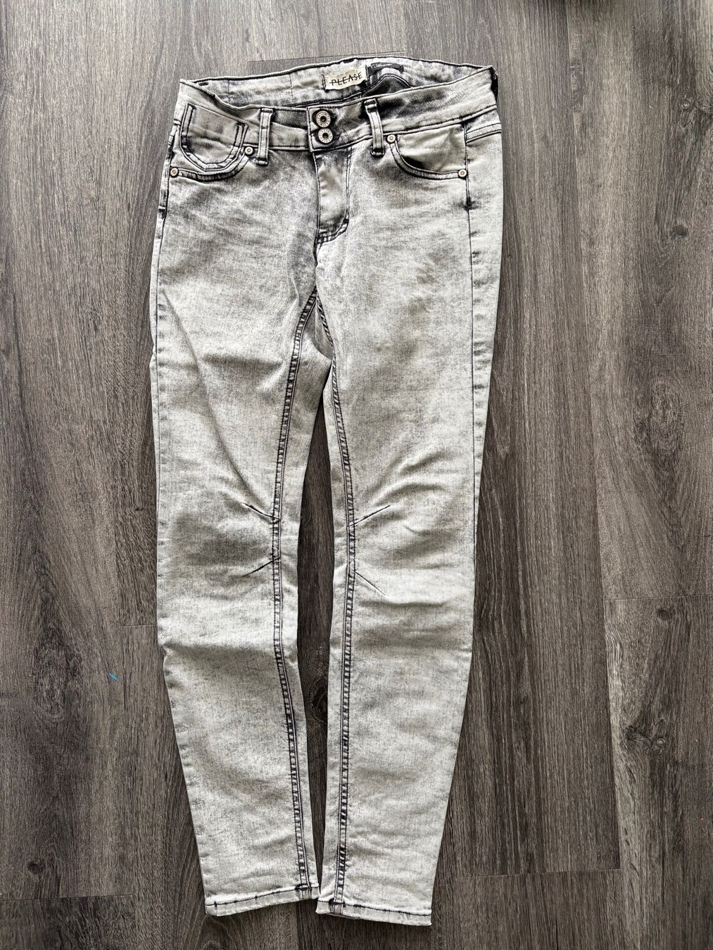 Please Jeans Jeans: Jean "PLEASE" taille XS gris clair – Usato da La Plaine venduto da Biliblue