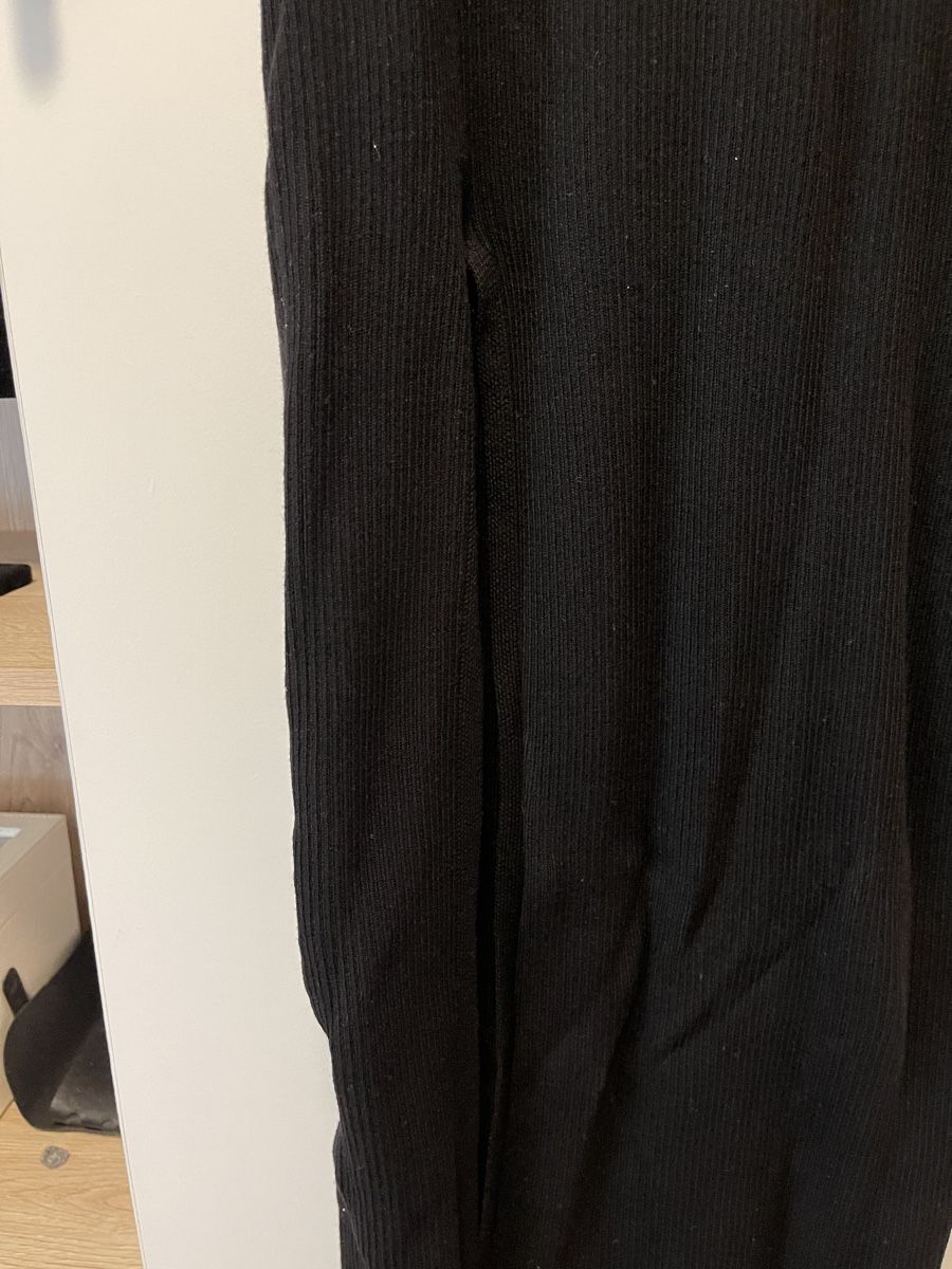 Bershka Kleider: Schwarzes Kleid von Bershka – Neu (gemäss Beschreibung) aus Uzwil von noe_9f9c 1