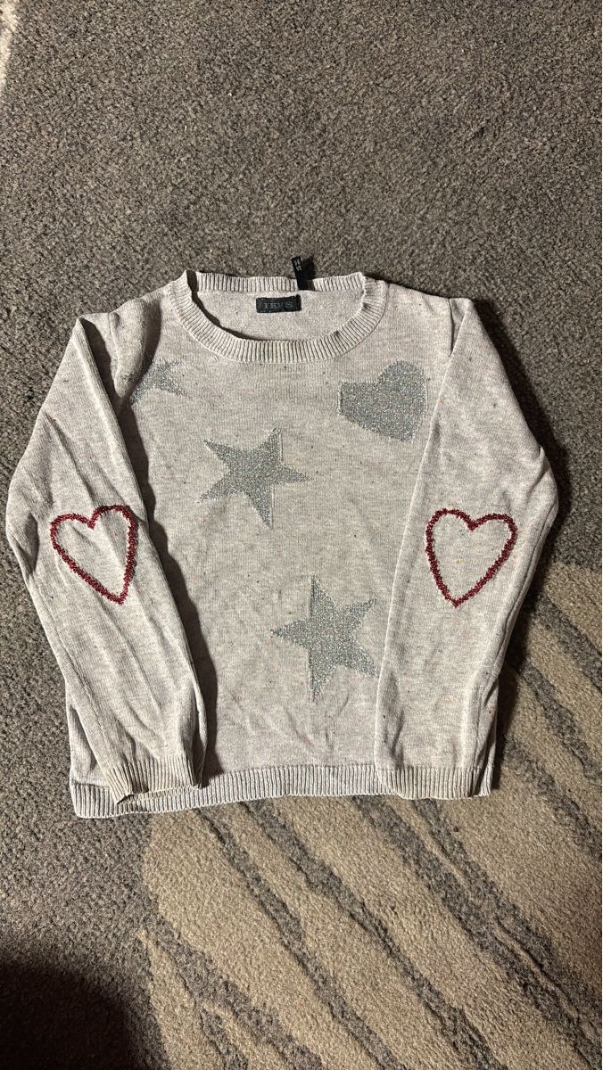 IKKS Maglioni & Felpe: Grauer KINDER Strickpullover IKKS Sternen + Herzen, Gr 92 – Usato da Bolligen venduto da Danibr