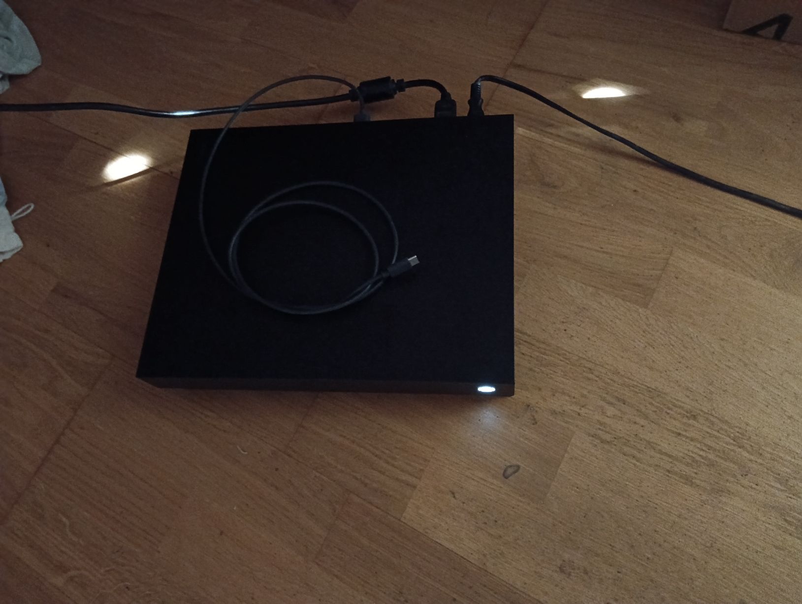 Microsoft Console: XBOX One X 500 GB + USB C XBOX Controller – Usato da Zürich venduto da TBG021