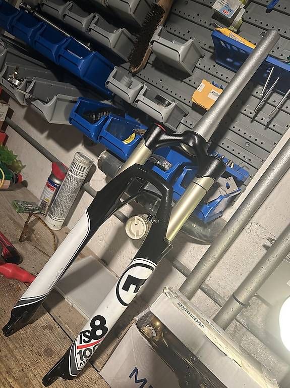 Pezzi di ricambio: Federgabel TS8 SL 100 mm Magura – Usato da Zürich venduto da baste225