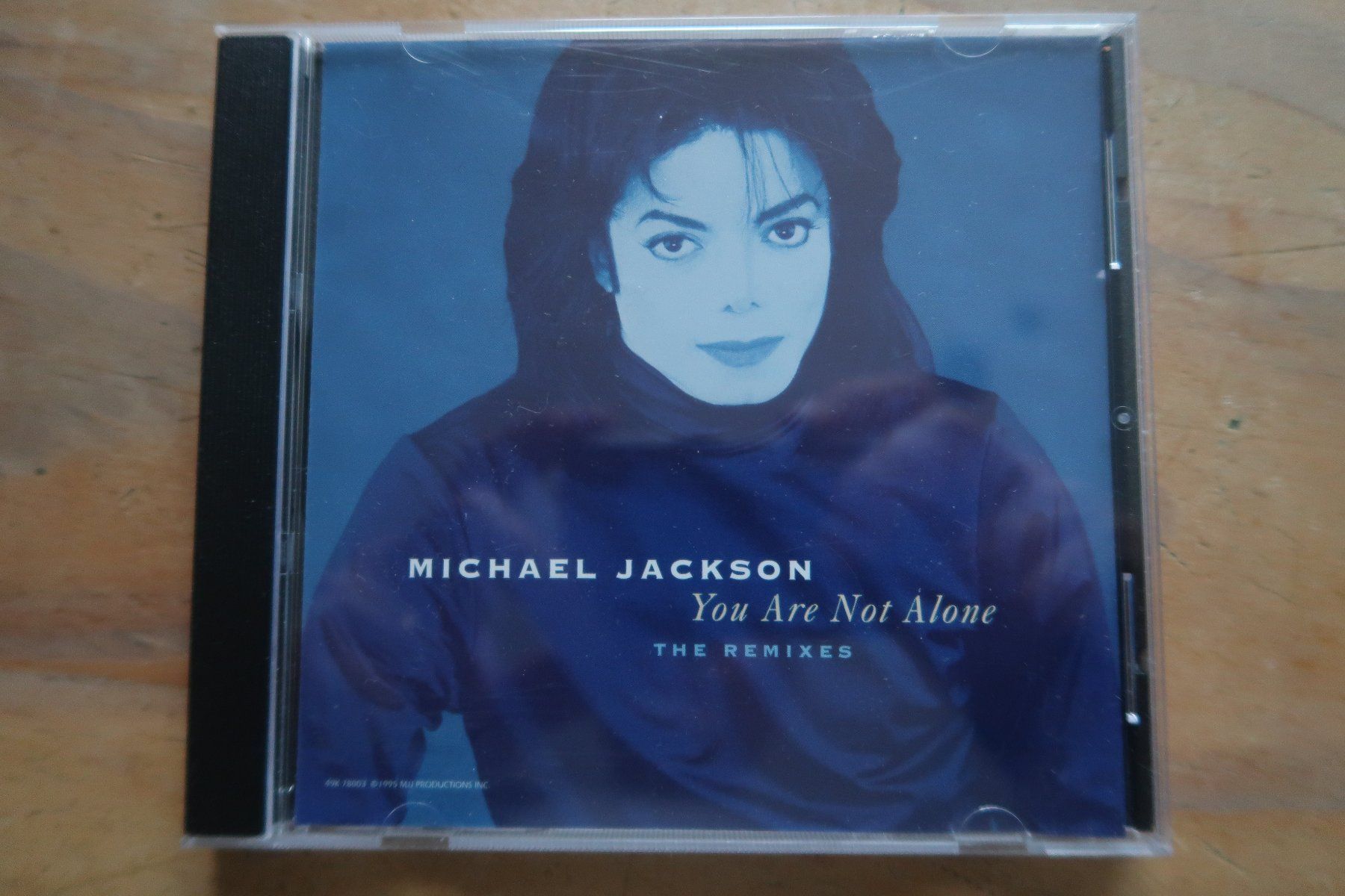 CD: MICHAEL JACKSON - YOU ARE NOT ALONE - THE REMIXES - CD – Usato da Basel venduto da Patiscat